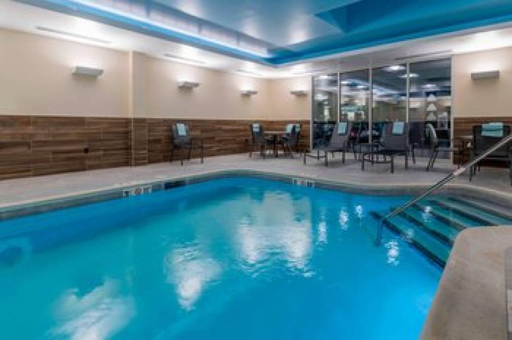 Fairfield Inn And Suites By Marriott Boston Marlborough Apex Center 10