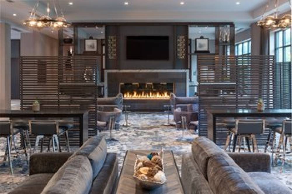 Fairfield Inn And Suites By Marriott Boston Waltham 6