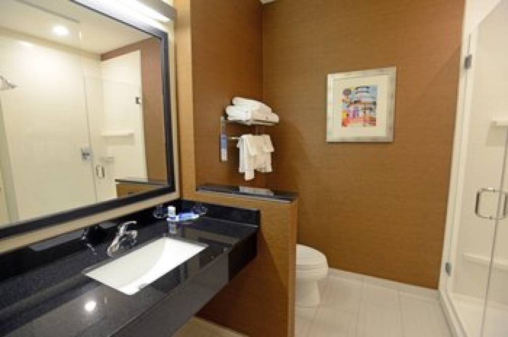 Fairfield Inn And Suites By Marriott Bowling Green 9