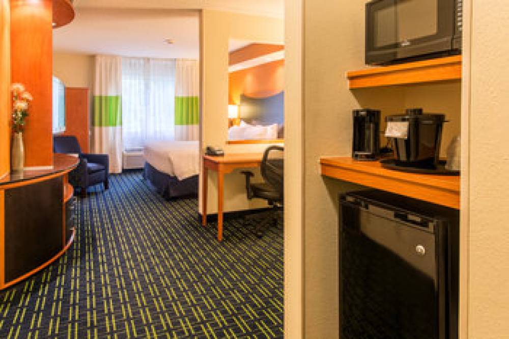 Fairfield Inn And Suites By Marriott Canton 7