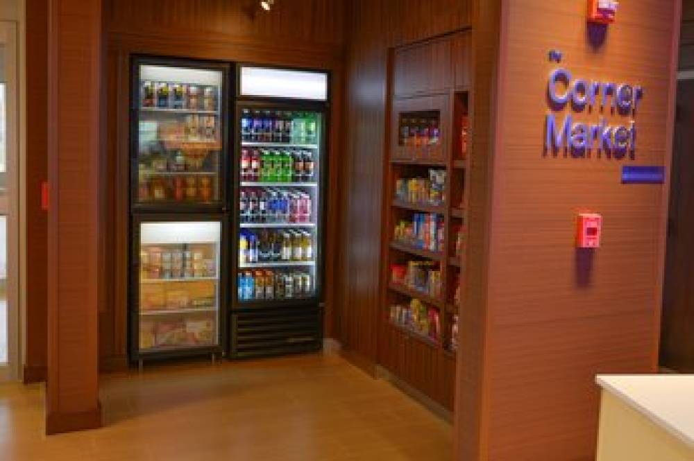 Fairfield Inn And Suites By Marriott Canton South 9