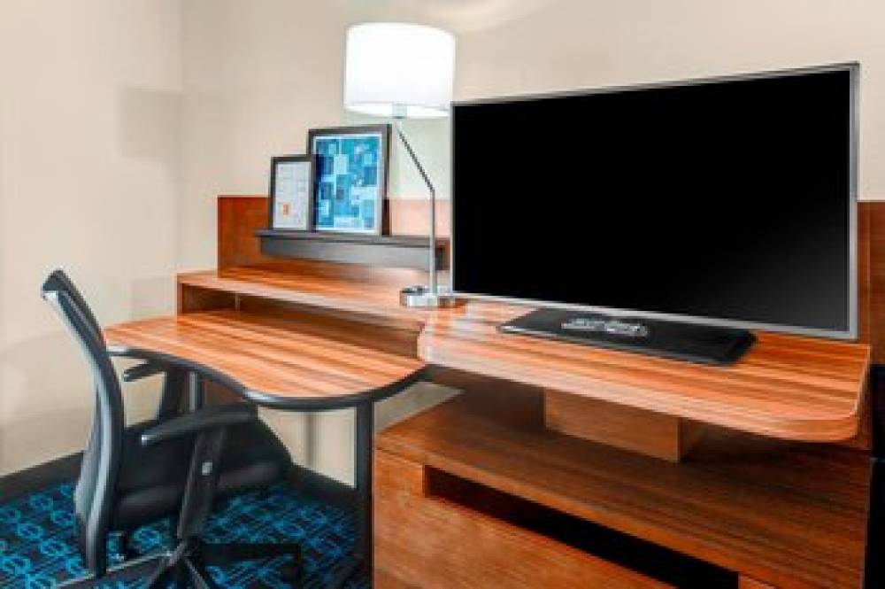 Fairfield Inn And Suites By Marriott Cape Cod Hyannis 9