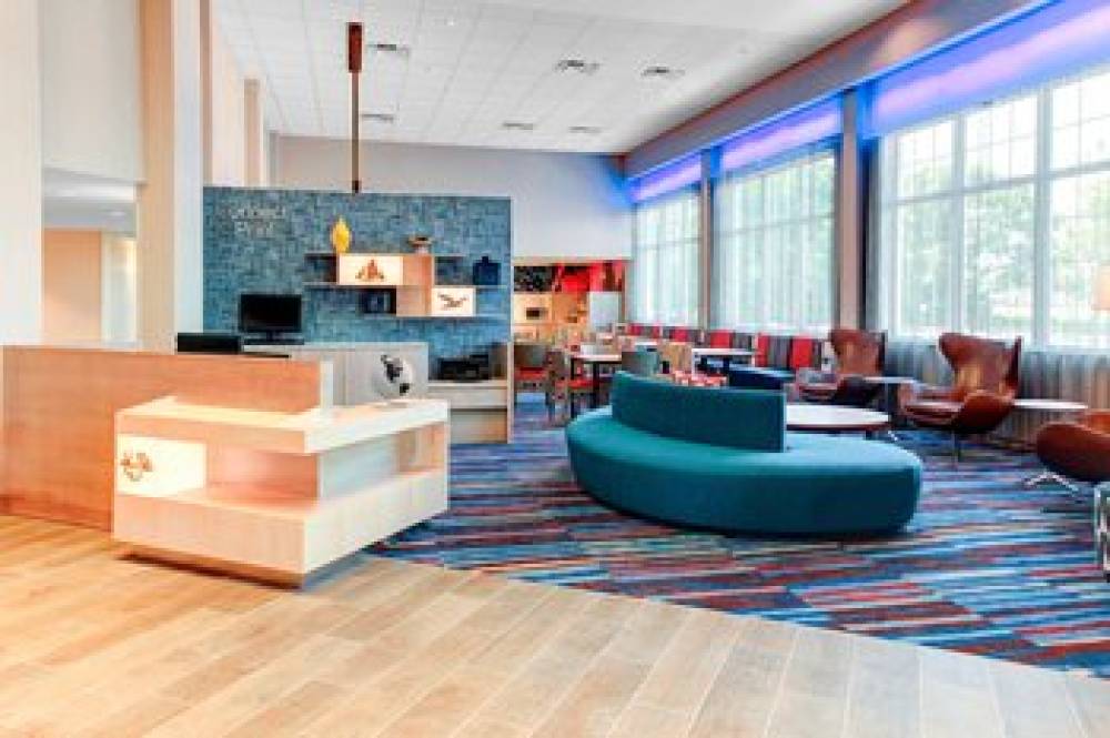 Fairfield Inn And Suites By Marriott Cape Cod Hyannis 1