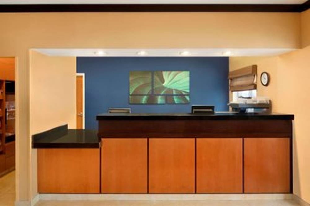 Fairfield Inn And Suites By Marriott Champaign 4