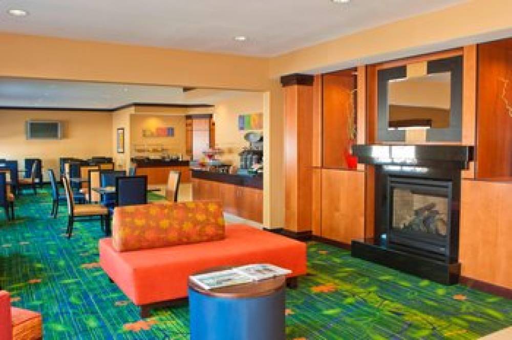 Fairfield Inn And Suites By Marriott Champaign 5