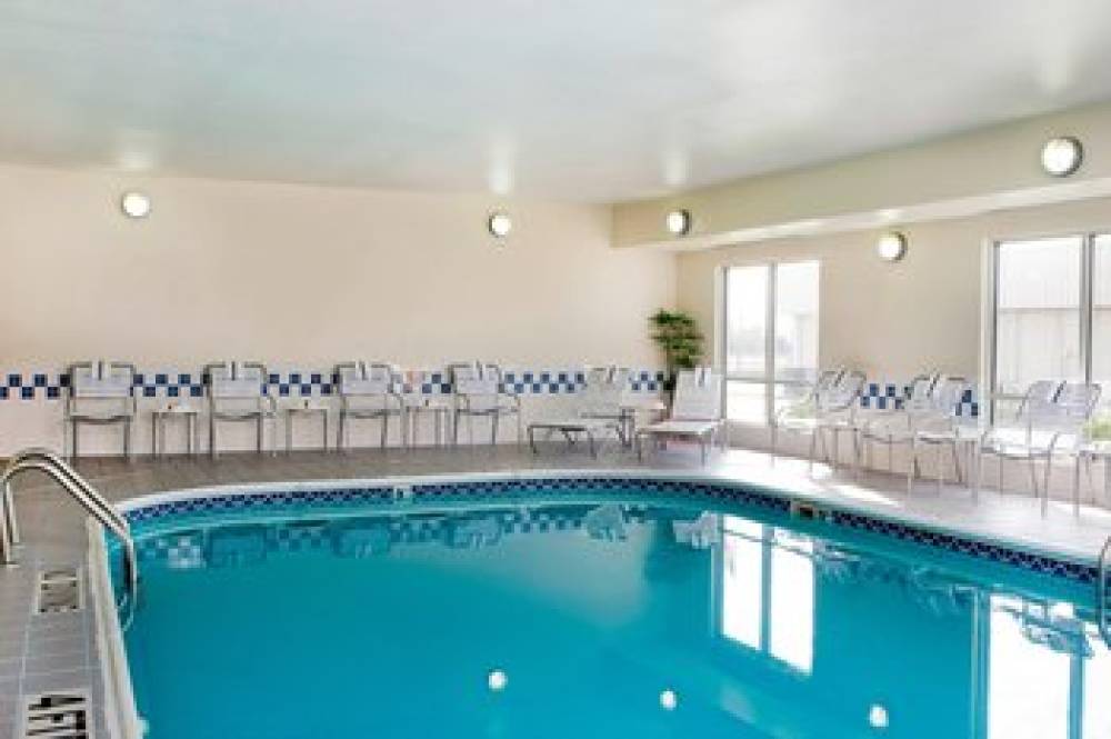 Fairfield Inn And Suites By Marriott Champaign 1