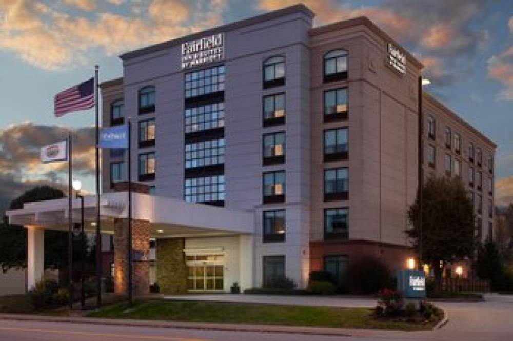 Fairfield Inn And Suites By Marriott Charleston 1