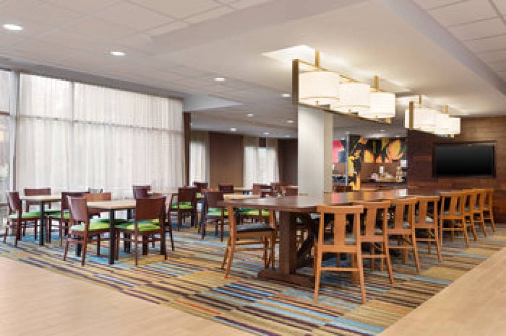 Fairfield Inn And Suites By Marriott Charlottesville Dtwn University Area 7
