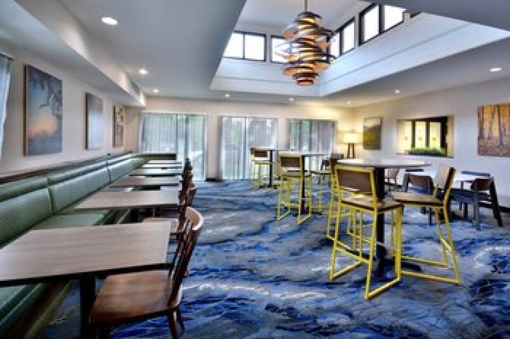 Fairfield Inn And Suites By Marriott Charlottesville North 4