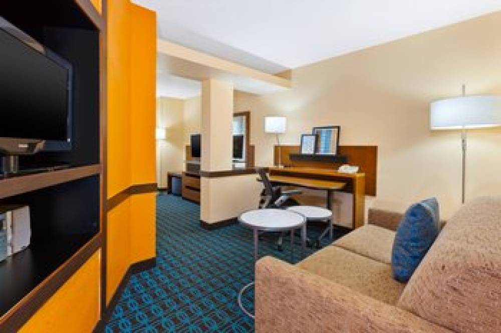 Fairfield Inn And Suites By Marriott Columbus East 9