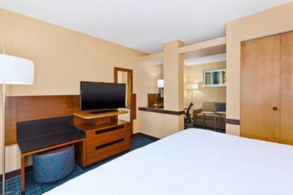 Fairfield Inn And Suites By Marriott Columbus East 10