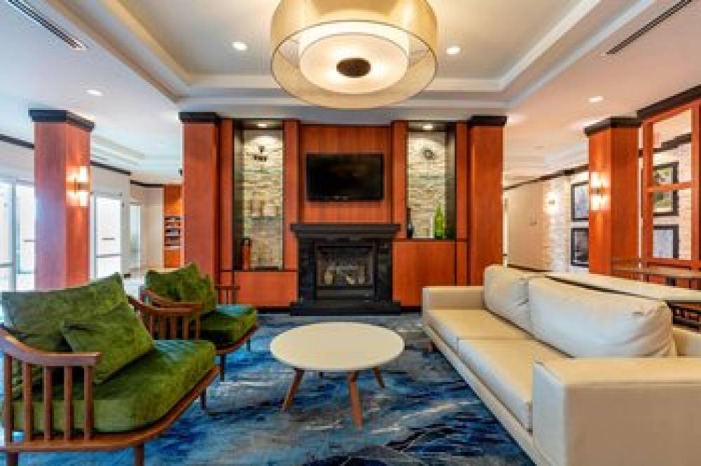Fairfield Inn And Suites By Marriott Columbus 1