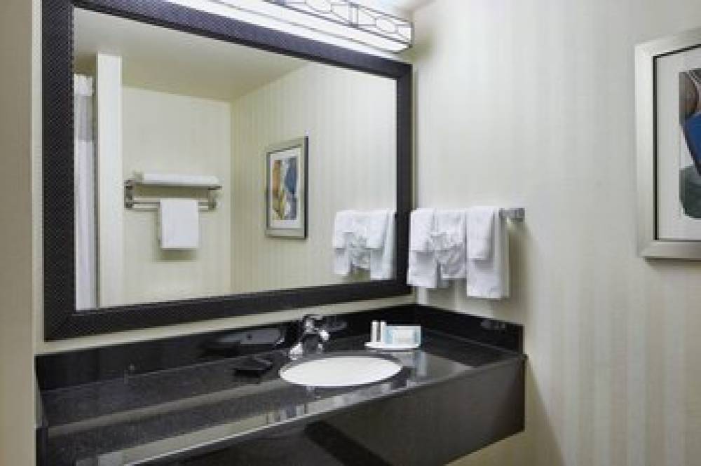 Fairfield Inn And Suites By Marriott Columbus Polaris 6