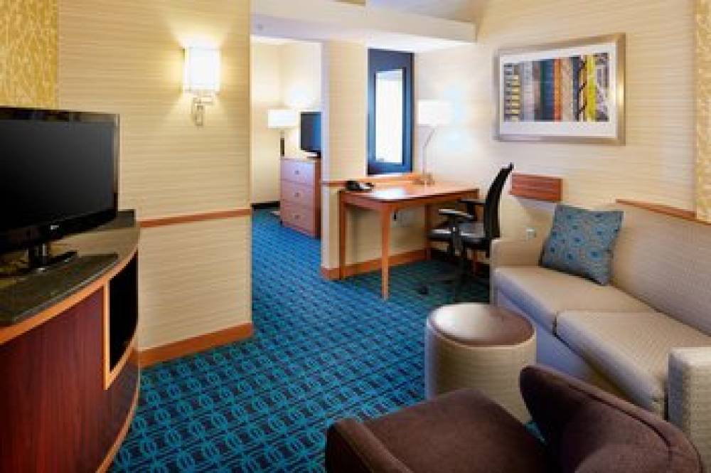 Fairfield Inn And Suites By Marriott Columbus Polaris 9