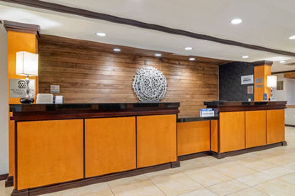 Fairfield Inn And Suites By Marriott Commerce 4