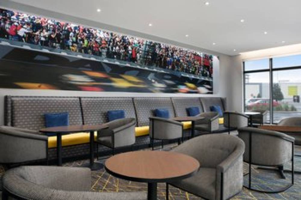 Fairfield Inn And Suites By Marriott Daytona Beach Speedway Airport 6