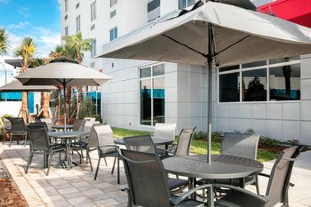 Fairfield Inn And Suites By Marriott Daytona Beach Speedway Airport 7