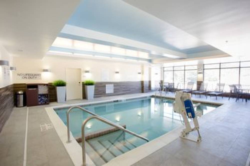 Fairfield Inn And Suites By Marriott Decorah 9