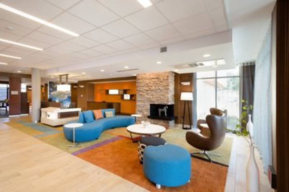 Fairfield Inn And Suites By Marriott Decorah 1
