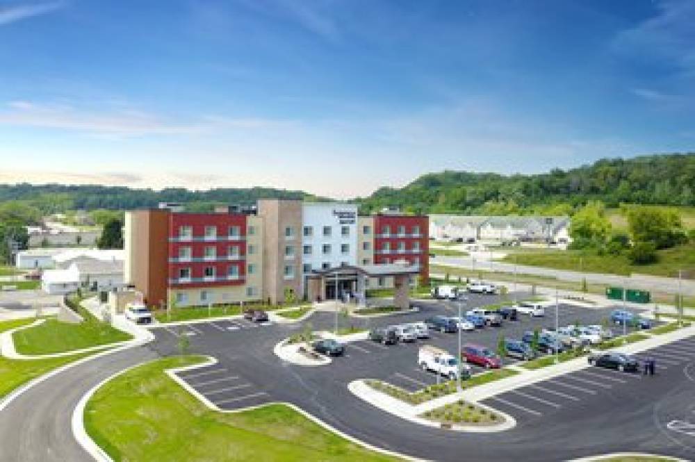 Fairfield Inn And Suites By Marriott Decorah 2