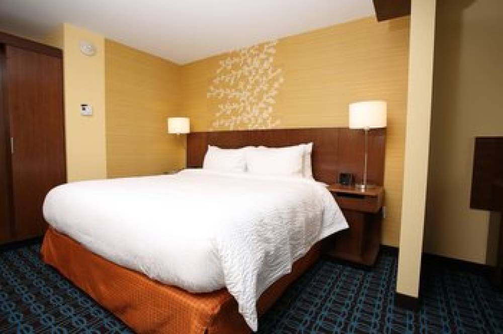 Fairfield Inn And Suites By Marriott East Grand Forks 9