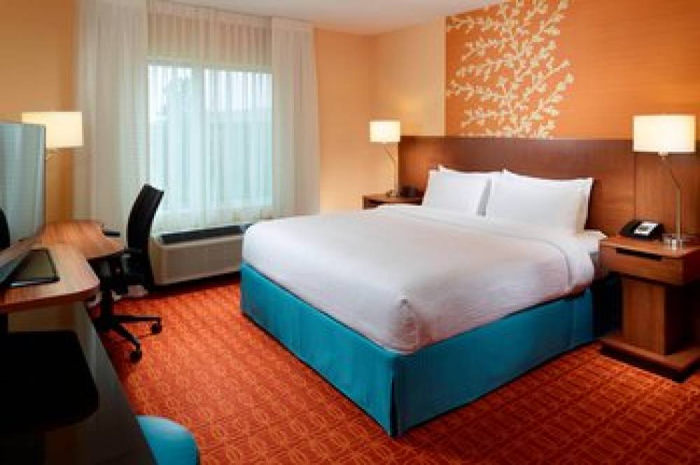 Fairfield Inn And Suites By Marriott Fayetteville North 7