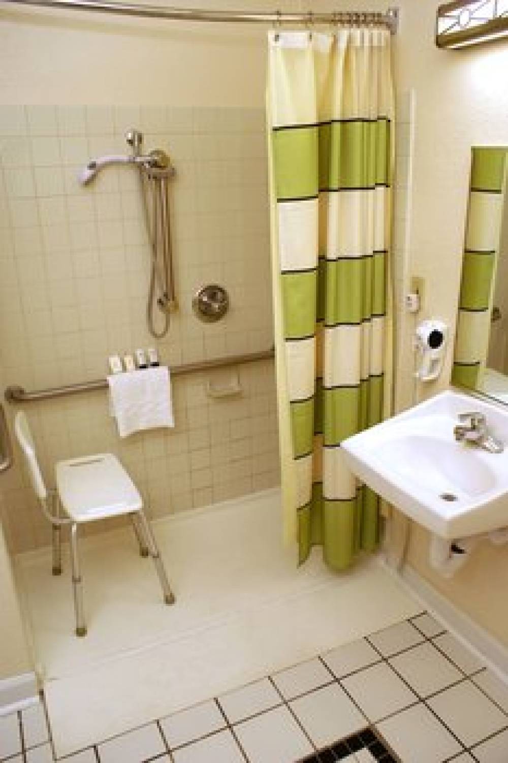 Fairfield Inn And Suites By Marriott Fredericksburg 8