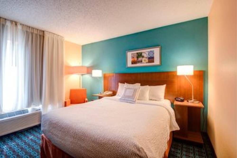 Fairfield Inn And Suites By Marriott Green Bay Southwest 6