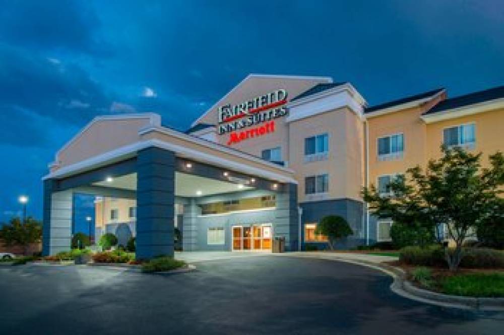 Fairfield Inn And Suites By Marriott Greenwood 3