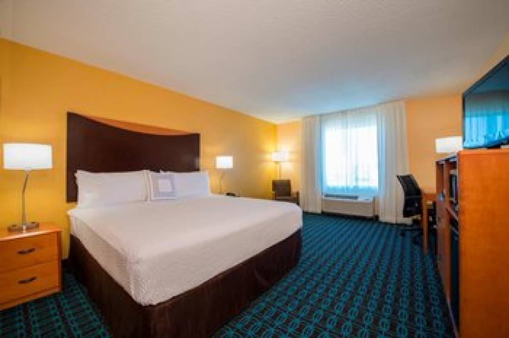 Fairfield Inn And Suites By Marriott Greenwood 10