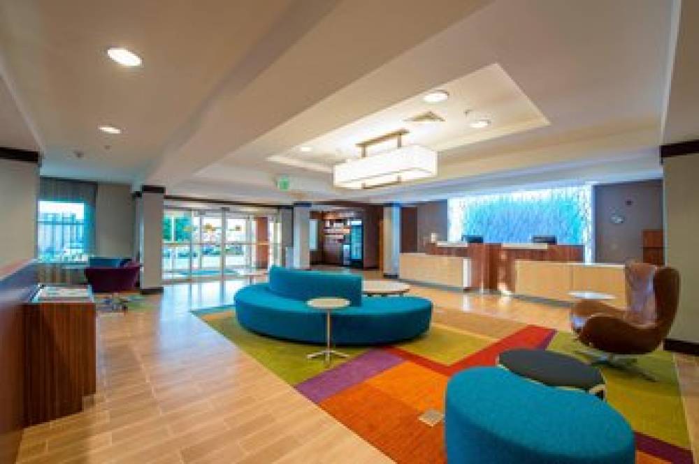 Fairfield Inn And Suites By Marriott Greenwood 4