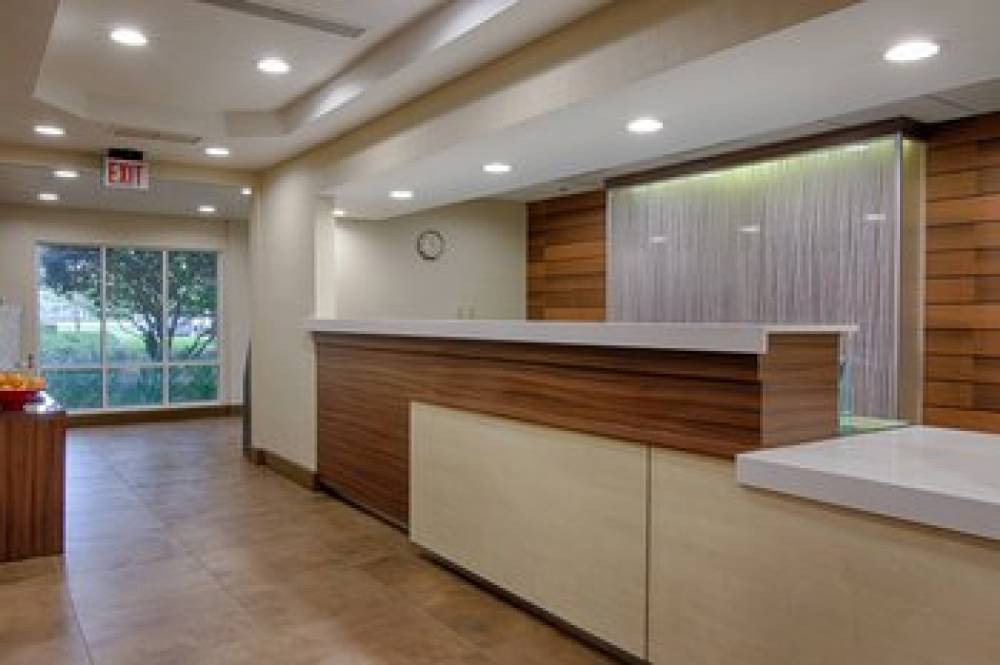 Fairfield Inn And Suites By Marriott Jacksonville Airport 3