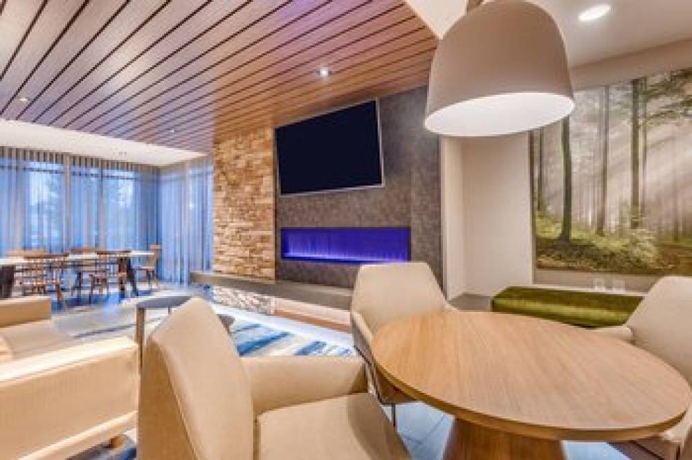Fairfield Inn And Suites By Marriott Jasper 6