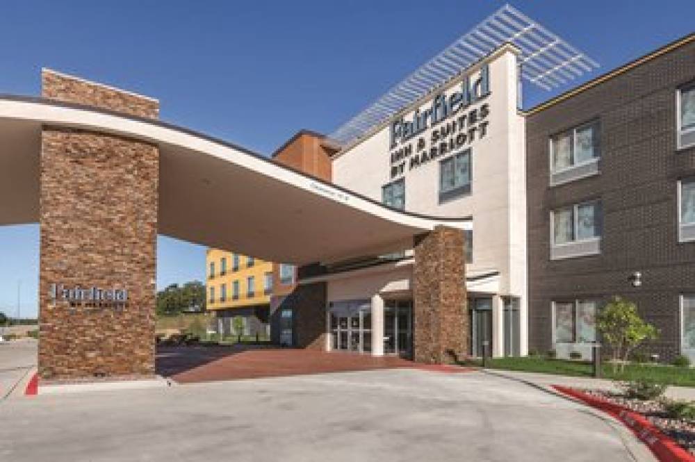 Fairfield Inn And Suites By Marriott Kansas City Shawnee