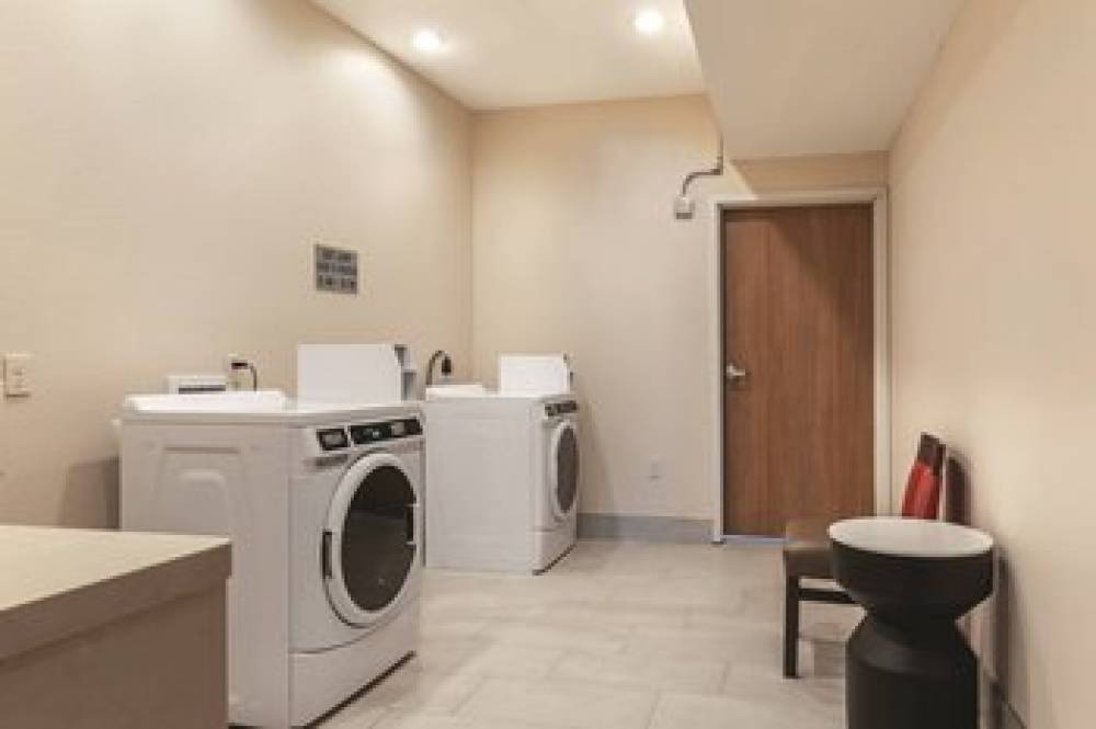 Fairfield Inn And Suites By Marriott Kansas City Shawnee 7