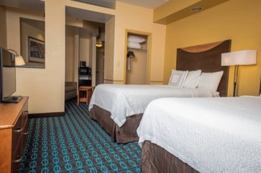 Fairfield Inn And Suites By Marriott Knoxville East 9