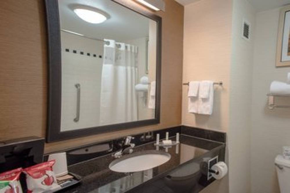 Fairfield Inn And Suites By Marriott Knoxville East 8