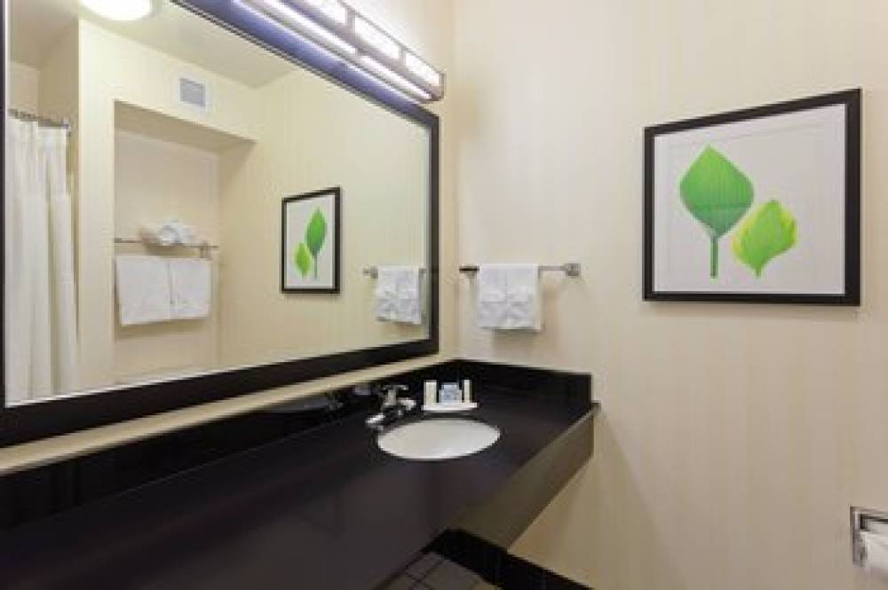 Fairfield Inn And Suites By Marriott Los Angeles-West Covina 6