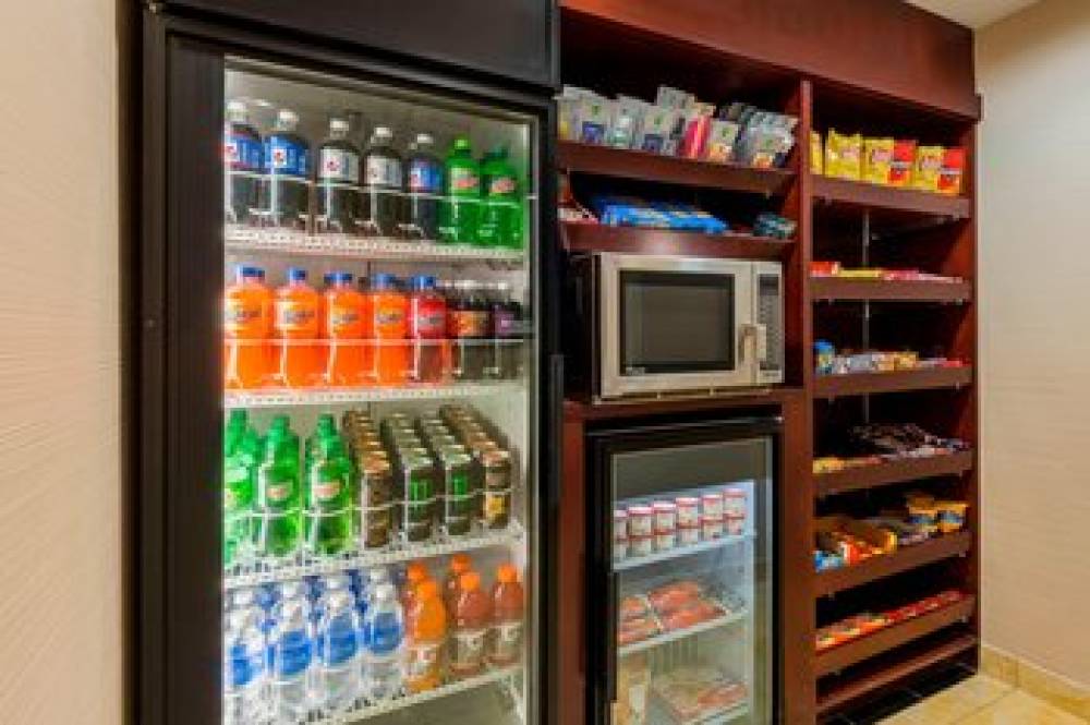 Fairfield Inn And Suites By Marriott Mobile 6