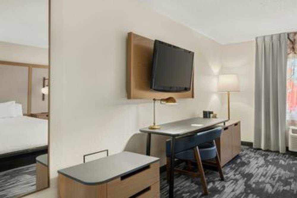 Fairfield Inn And Suites By Marriott Mount Pleasant 9
