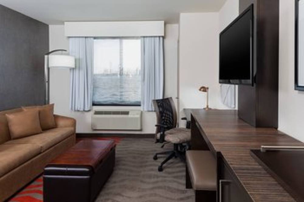 Fairfield Inn And Suites By Marriott New York Staten Island 6