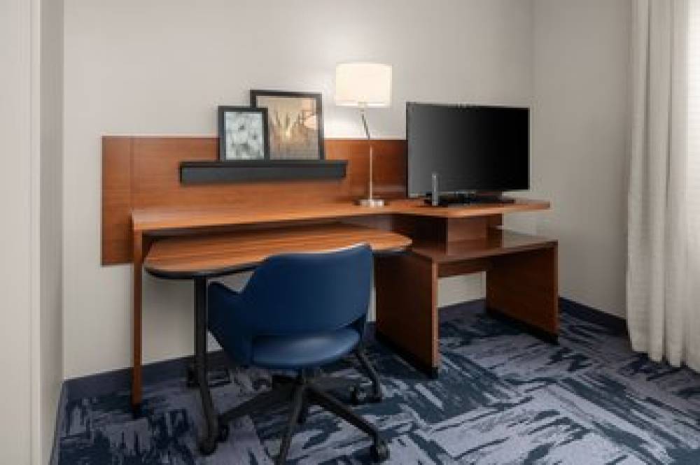 Fairfield Inn And Suites By Marriott Orlando Kissimmee Celebration 9