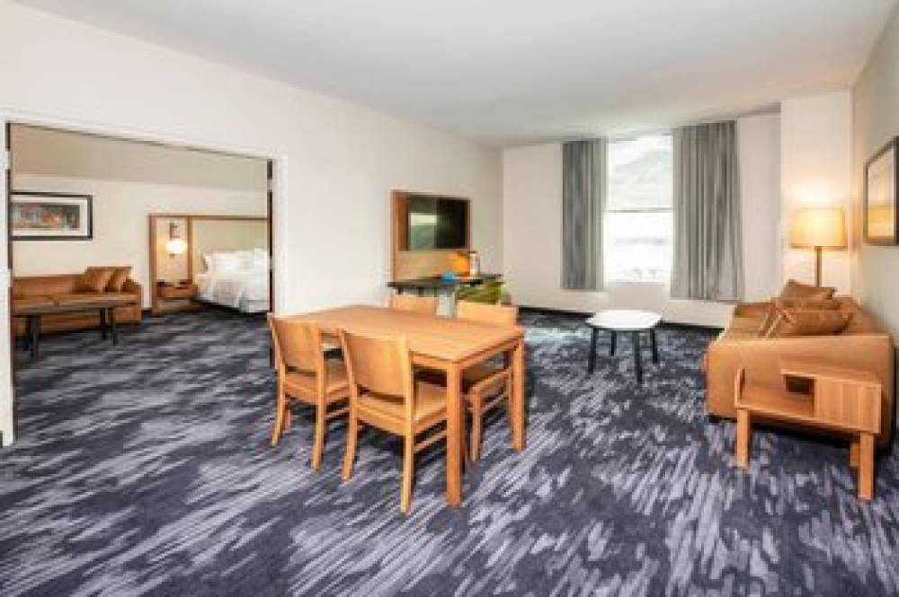 Fairfield Inn And Suites By Marriott Ottawa Airport 8