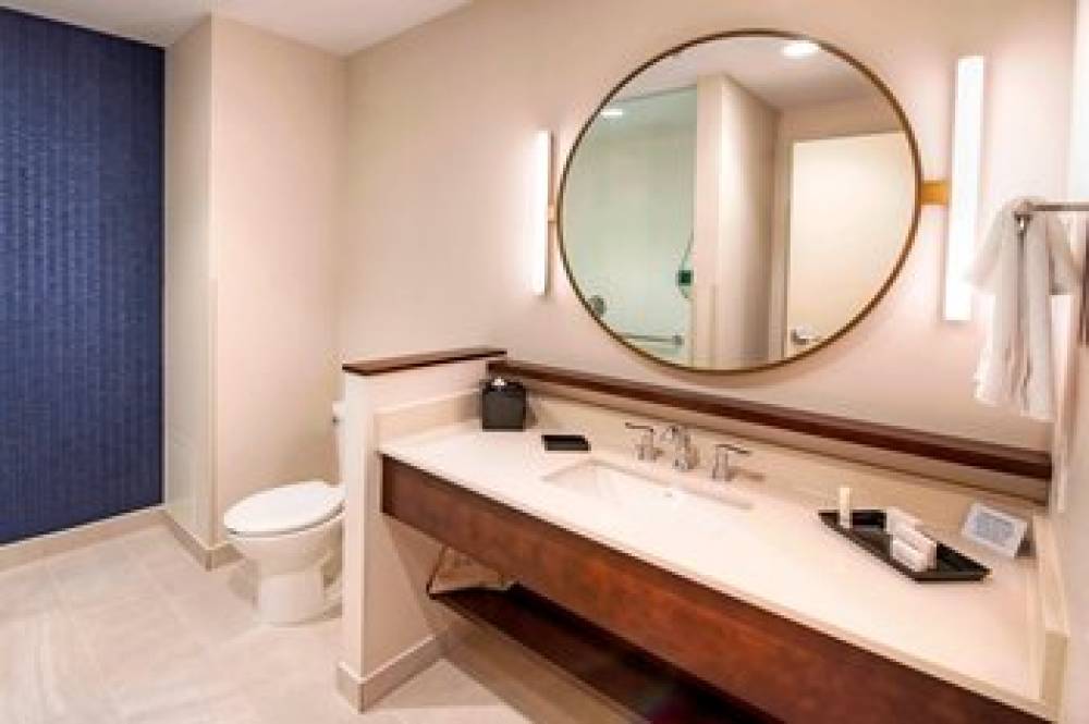 Fairfield Inn And Suites By Marriott Ottawa Airport 6