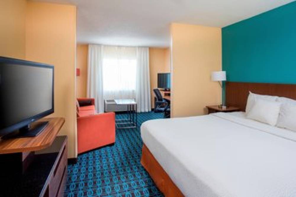 Fairfield Inn And Suites By Marriott Peru 9