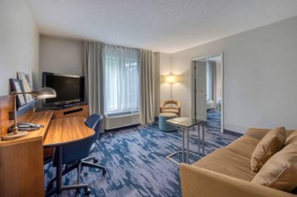 Fairfield Inn And Suites By Marriott Raleigh Crabtree Valley 4