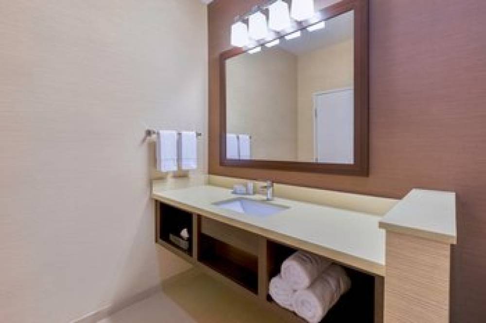 Fairfield Inn And Suites By Marriott Riverside Corona Norco 10