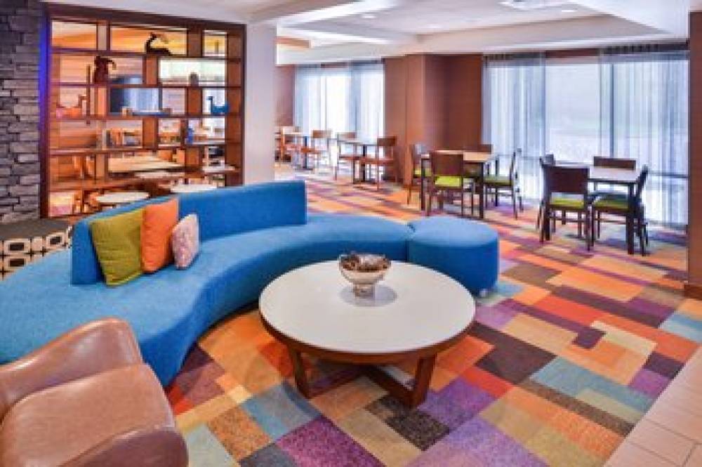 Fairfield Inn And Suites By Marriott Rochester West-Greece 1
