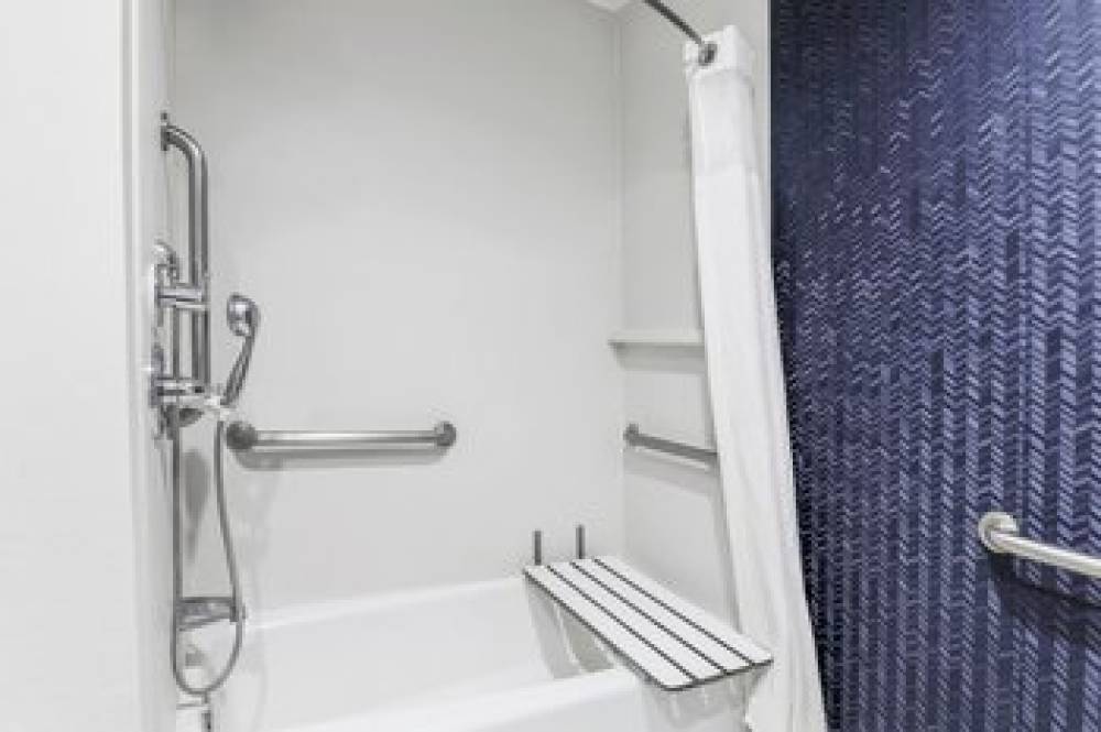 Fairfield Inn And Suites By Marriott San Jose Airport 10