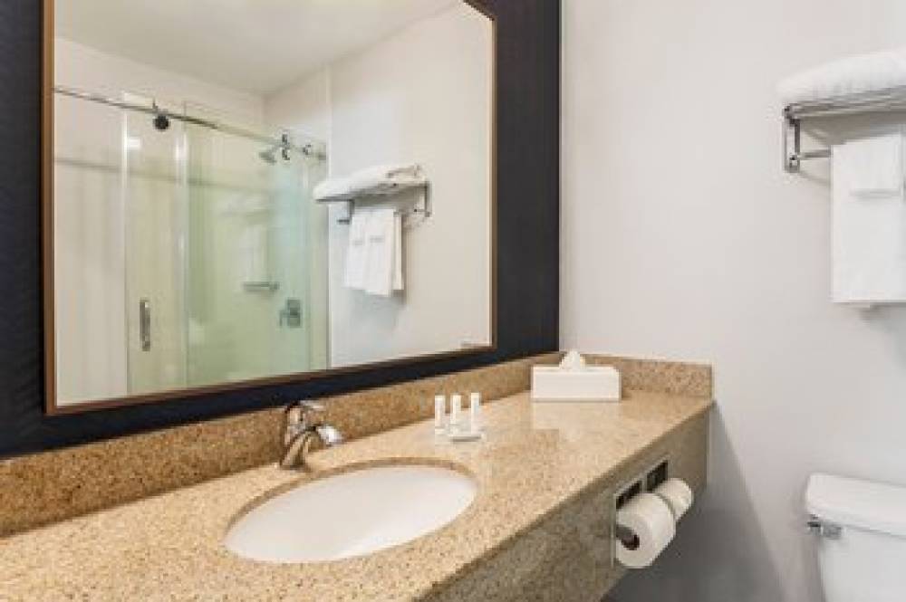 Fairfield Inn And Suites By Marriott San Jose Airport 9